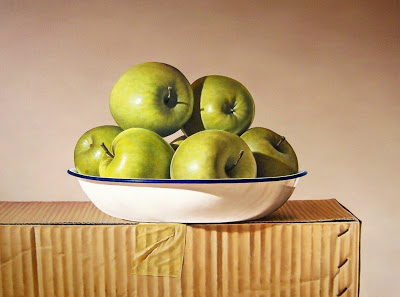 Roberto Mezio - Frutero con manzanas verdes en caja de cartón